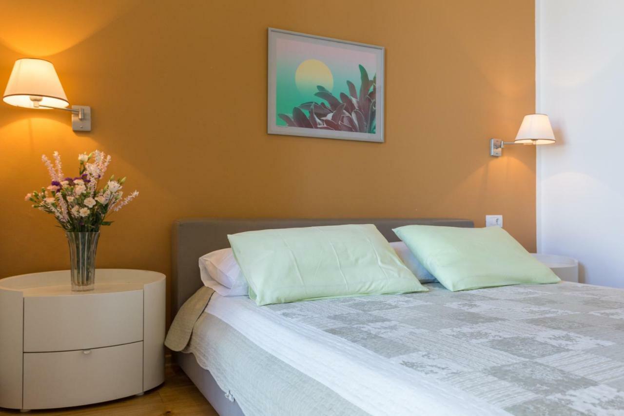 Apartments Villa Victoria I Ragusa Esterno foto